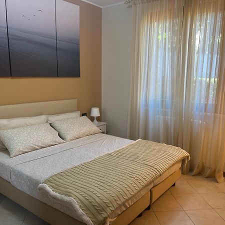 Feli Holiday Home - Panoramic Pool Lake View In Gardone Riviera Luaran gambar