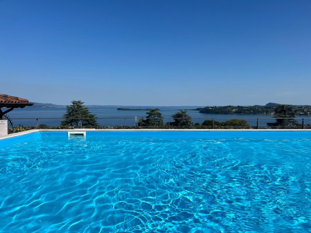 Feli Holiday Home - Panoramic Pool Lake View In Gardone Riviera Luaran gambar