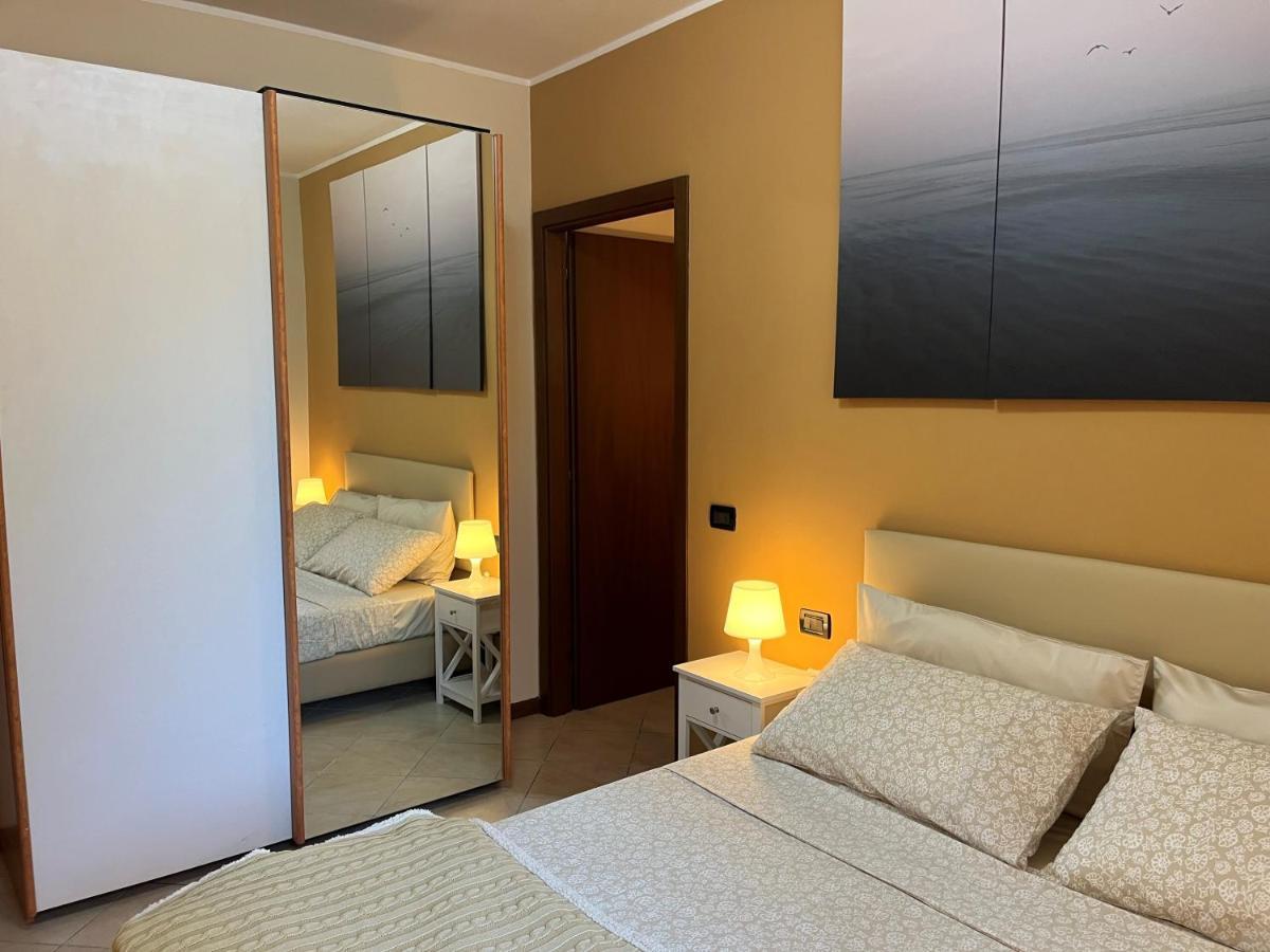 Feli Holiday Home - Panoramic Pool Lake View In Gardone Riviera Luaran gambar