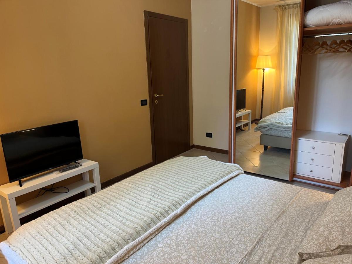 Feli Holiday Home - Panoramic Pool Lake View In Gardone Riviera Luaran gambar